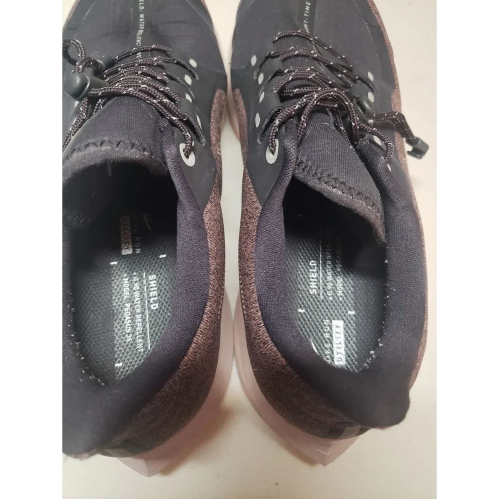 Nike Women’s Zoom Winflo 5 Run Shield Shoes Size 7.5 Medium US Black/Pink - Picture 7 of 7